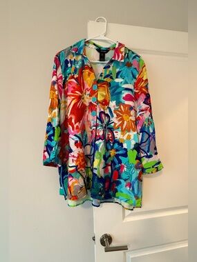 Ali Miles Multicolor Floral Button-Front Top